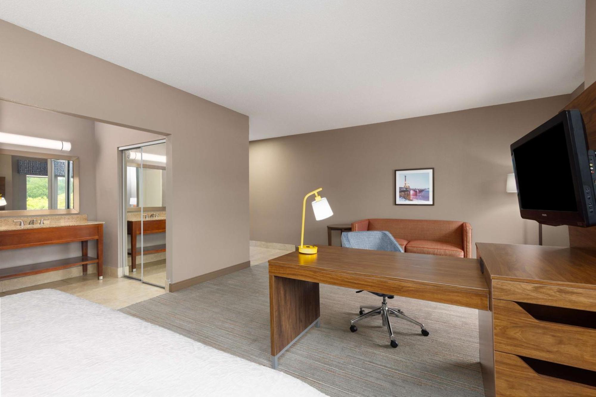 Hampton Inn & Suites Harrisburg Extérieur photo