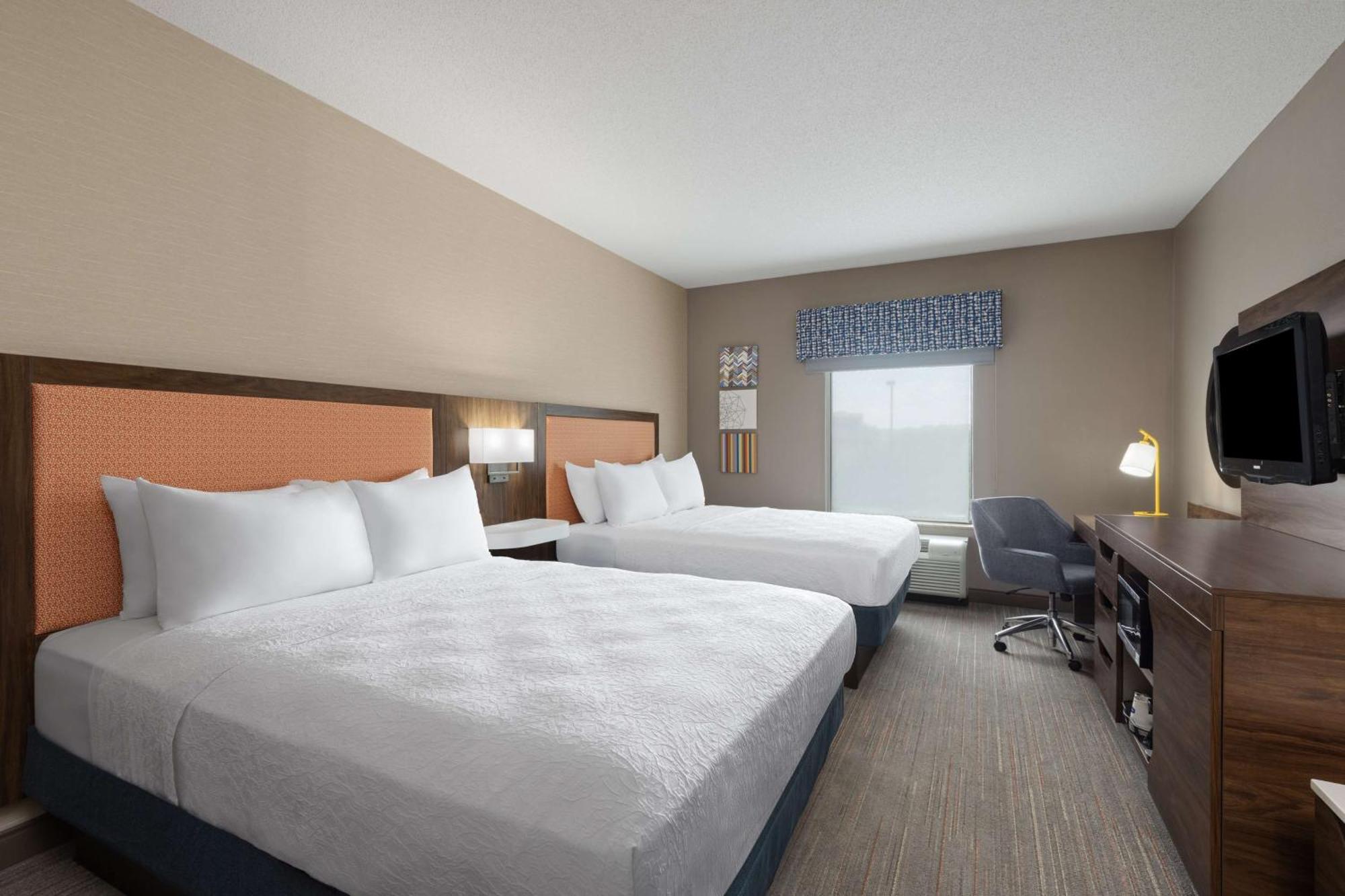 Hampton Inn & Suites Harrisburg Extérieur photo