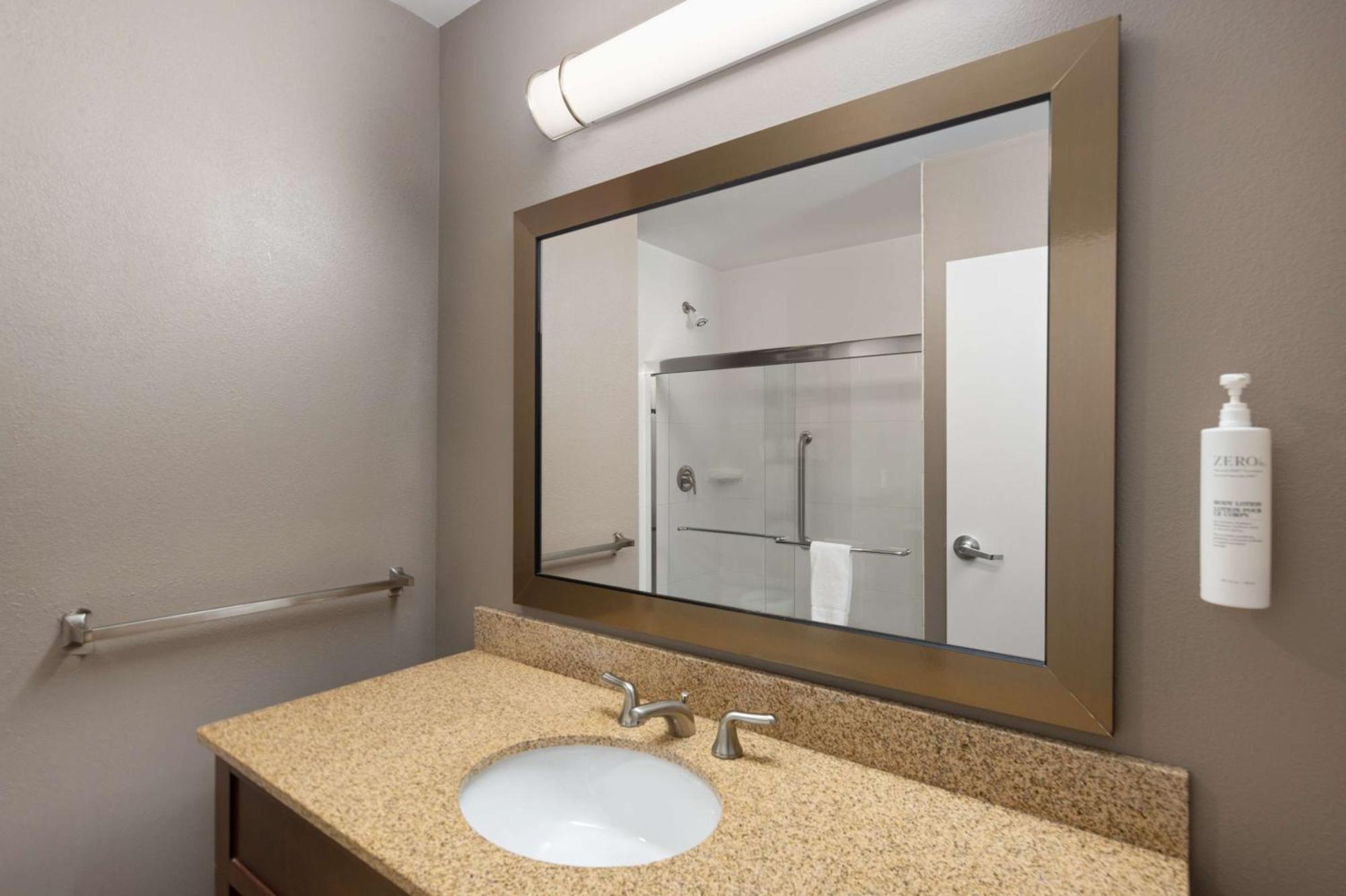 Hampton Inn & Suites Harrisburg Extérieur photo