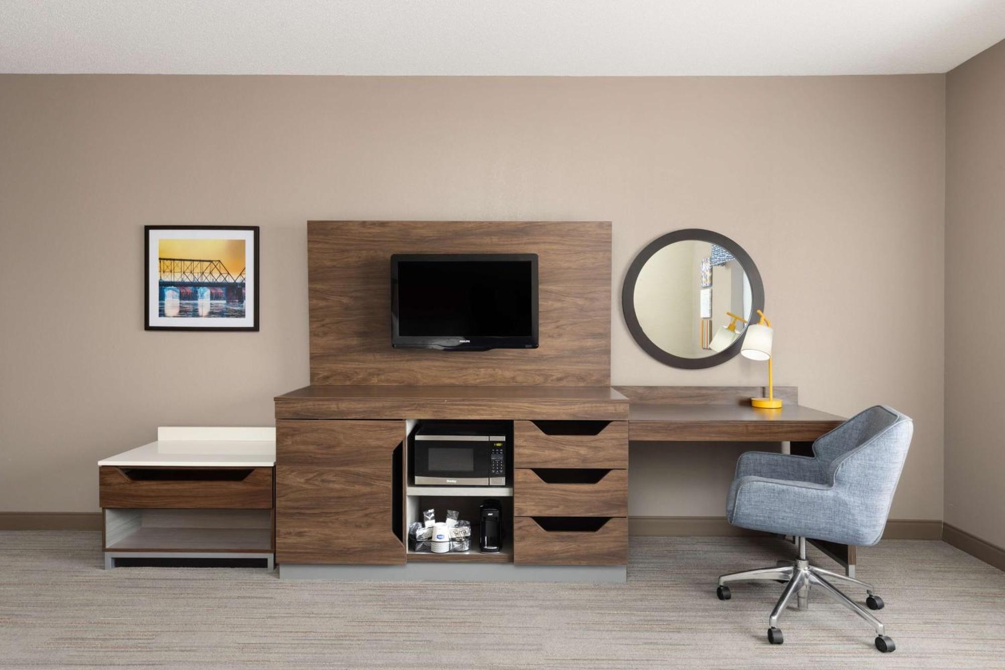 Hampton Inn & Suites Harrisburg Extérieur photo
