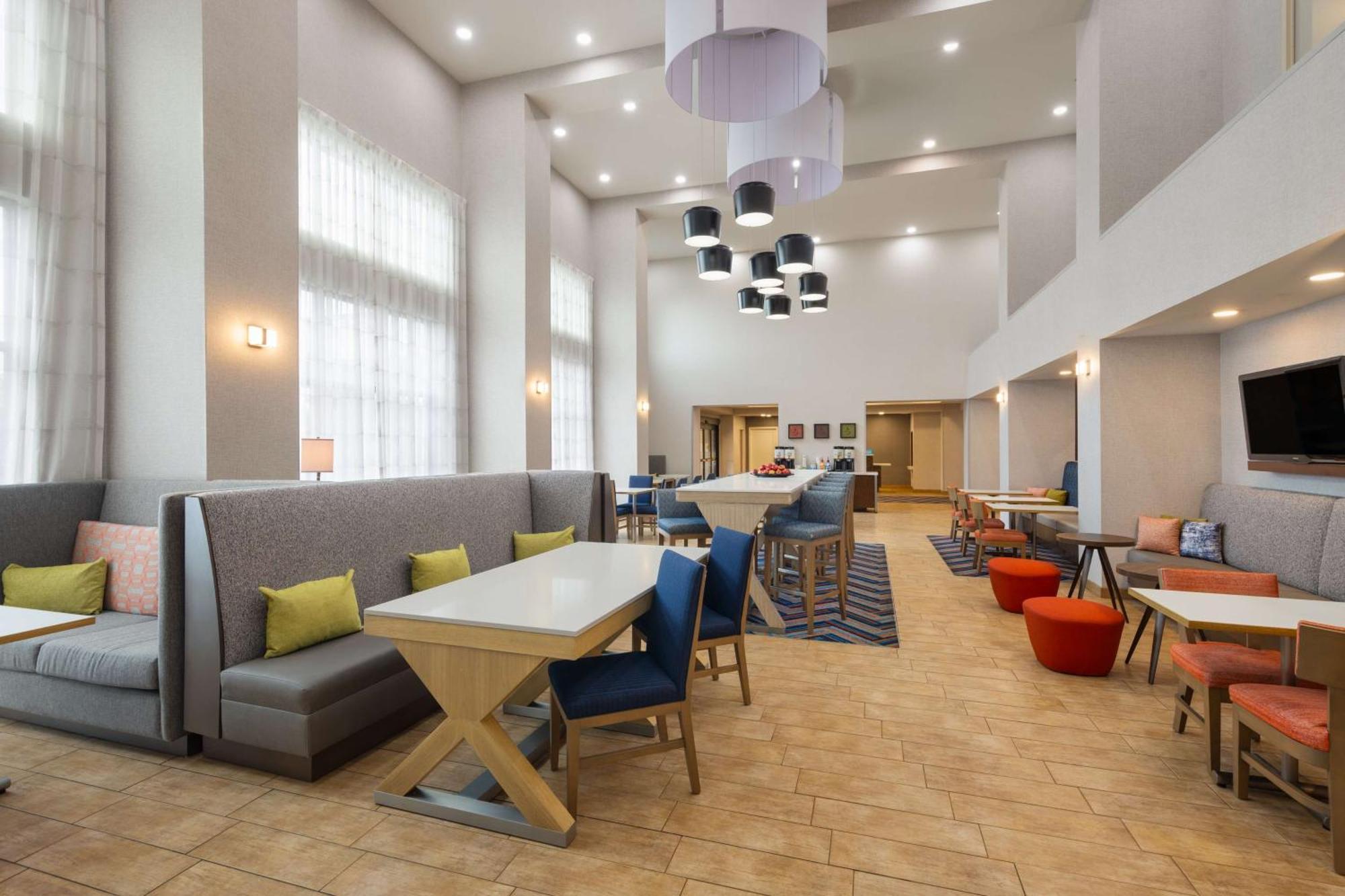 Hampton Inn & Suites Harrisburg Extérieur photo